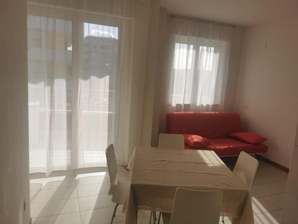 Casamare Alba Adriatica Frontemare Apartamento Exterior foto